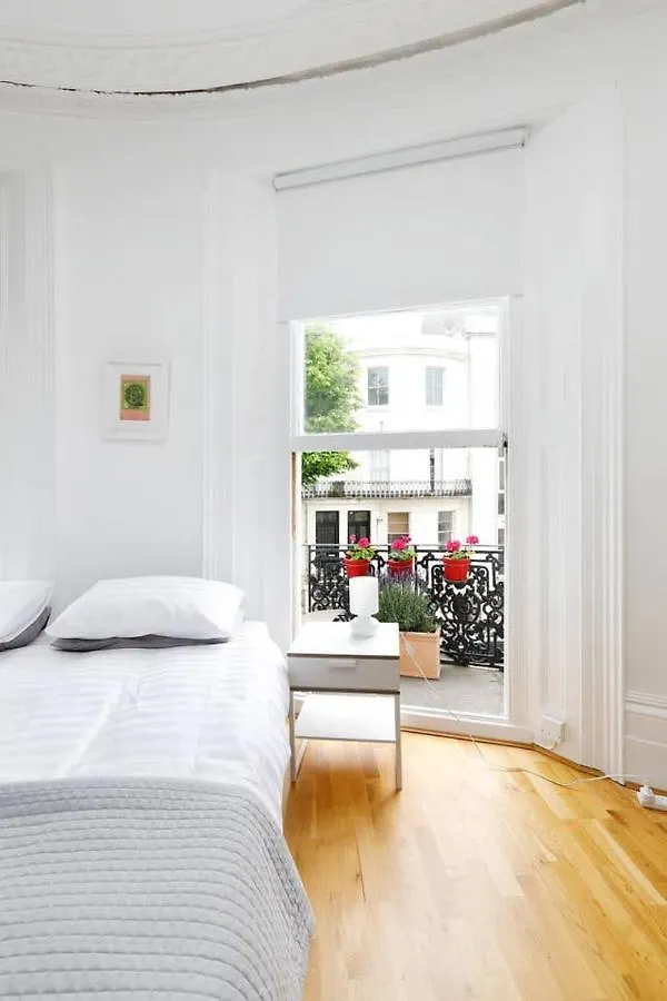 Light And Spacious Brunswick By The Sea Brighton Apartment